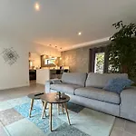Maison Contemporaine Avec Piscine Privee Chauffee, Entre Plages Et Provence, Borne 11 Kw