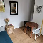 Studio Au Calme Proche Commodites