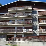 Appartement 4 Pieces Pour 8 Pers. Avec Garage, Proche Commerces Et Remontees Mecaniques - Fr-1-802-57