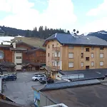 Les Gets - 2 Pieces, 4 Pers, Centre Station, Garage, A 100M Des Commerces Et De L'Esf - Fr-1-802-13