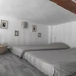 Au Pied Du Baou