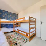 A 160M De La Plage, Vue Mer, Appartement Pour 6