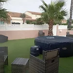Chambre 2 Lits Simples Spa Piscine A La Plageplage