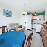 Appartement Au Centre De Granville Avec Balcon, A 300M De La Plage Et Du Casino - Fr-1-361-119