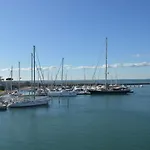 Appartement 2 Pieces Avec Climatisation, 2 Terrasses Et Acces Direct Au Port - Le Grau-Du-Roi - Fr-1-250-96