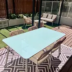 Cocon 2 Pieces Avec Grande Terrasse A Vauban
