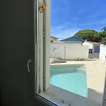 Villa Avec Piscine Privee Climatisation Et Wifi Equipee Pour 6 Personnes - 6Vhip3