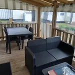 Mobil Home 2 Chambres Avec Terrasse
