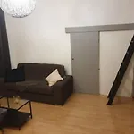 Joli T1+ Bien Situe Dans Le 6Eme De Marseille, Proche Commodites