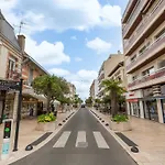 Coeur D'Arcachon, T2 Avec Balcon, Parking, Proche Plage Et Commerces - Fr-1-319-33