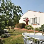 Gite Familial Avec Jardin Prive Et Barbecue Pres De La Barre-De-Monts - Fr-1-426-104