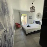 Azur Appart 4 Pers - Parking - Terrasse - 10Min Du Centre