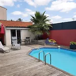 Studio Independant Chez L'Habitant Avec Piscine Et Cuisine Exterieures