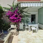 The Contemporary Of The Marina