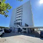 Saint-Cyprien : T2 Confortable En Bord De Mer Avec Parking Et Animaux Admis - Fr-1-106-106