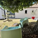 Villa Rochelaise Proche De La Plage