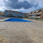 Appartement T2 Avec Piscine, Terrasse Et Parking Prive A Marseillan - Fr-1-326-827