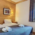 Appartement Renove Ski Aux Pieds Avec Poele, Grande Terrasse Sud, Parking Et Wifi Inclus - Fr-1-688-86