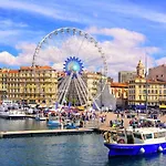 Marseille: Logement Entier A 2 Pas Du Vieux Port