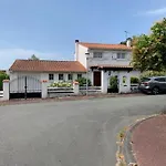 Maison Paisible Tout Confort Avec Agreable Jardin Et Piscine