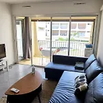 F1 Cosy 45M2, 2 Mn Mer, Du Port, Coeur Ville