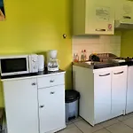 Studio Avec Un Jardin Privatif Sans Vis-A-Vis