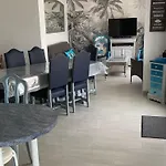 Maison Proche Plage Avec Jardin, Pret Velos, Internet Et Espace Lingerie - Fr-1-426-545