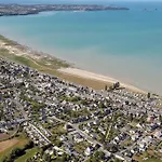 Au Bord De Mer