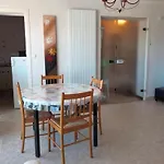 Appartement Type 2 Avec Balcon Et Parking - Les Sables-D'Olonne - Fr-1-331-216