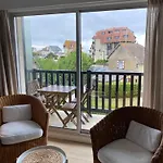 Appartement 65M2 Avec Balcon Vues Mer A 150M De La Plage Et Centre, Wifi Et Parking Prive