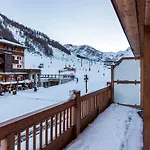 Appartement Elegant 3 Pieces Cabine Avec Wifi, Skis Aux Pieds, En Residence De Standing A Val-D'Isere - Fr-1-694-218