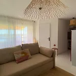 Appartement Renove Avec Climatisation, Terrasse Et Parking Prive - Fr-1-731-96