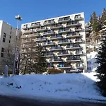 Studio Confort Avec Balcon Sud, Proche Pistes Et Commerces, Equipements Pour 4 Personnes - Fr-1-425-183