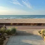 Appartement Bord De Mer, Acces Direct Plage