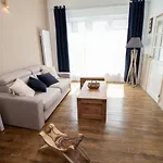Gevelled, Maison De Ville Perros