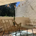Spacious House With Terrace In Castellet
