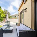 Piscine, Clim, Terrain De Petanque Et Jeux Enfants