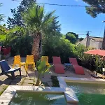 Maison De Vacances Avec Piscine Et Jacuzzi