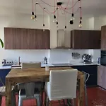 Grand Appartement Tres Lumineux Et Calme Au Coeur De Marseille