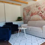 Studio Cosy Avec Piscine Les Accatine 2