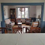 Grande Maison Dans Un Village Cotier Du Finistere