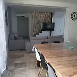 Grande Maison De Vacances Recente