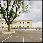 Appartement Moderne Proche De Tout Et Parking Gratuit