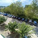 Apartment On The Port Of Carnon