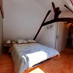 Duplex Dans Le Coeur Historique De Guerande