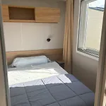 Mobilhome 8 Personnes Au Bord De L'Ocean