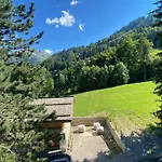 Duplex 3 Chambres Pour 6 Pers, Proche Village, Ski Aux Pieds - Fr-1-459-230