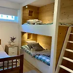 Central Morzine, Spacious 2 Bedroom Family Apartment