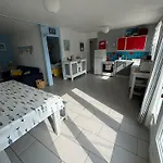 C'Est Une Maison Bleue, Juste A Cote De La Plage...