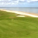 Nice Flat 400 M From Beach & Center